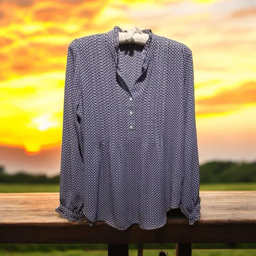 NYDJ Womens M Blouse Blue White Diamond Pattern LSleeve Button Down Shirt Top